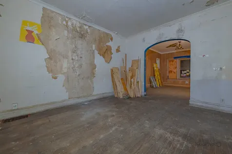 7141 South Woodlawn Avenue Chicago IL 60619