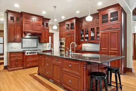 636 North Dunton Avenue Arlington Heights IL 60004