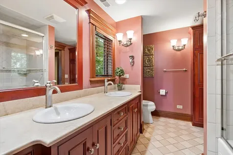 636 North Dunton Avenue Arlington Heights IL 60004