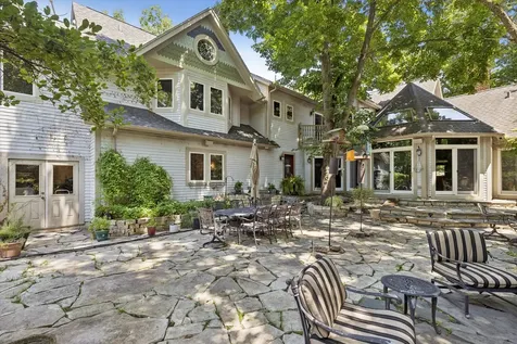 636 North Dunton Avenue Arlington Heights IL 60004
