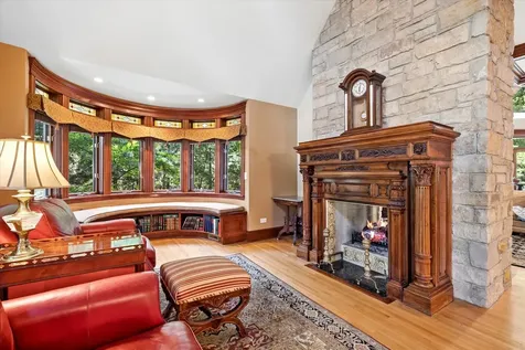 636 North Dunton Avenue Arlington Heights IL 60004