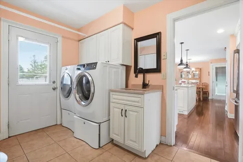 1615 North Dale Avenue Arlington Heights IL 60004