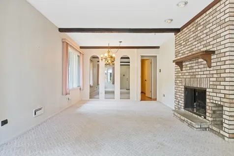 99 Indianwood Drive Thornton IL 60476