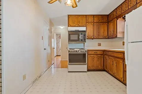 99 Indianwood Drive Thornton IL 60476