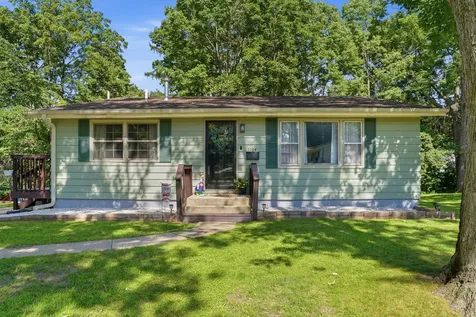 1104 Elm Place Dixon IL 61021