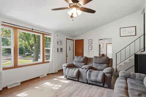 1104 Elm Place Dixon IL 61021