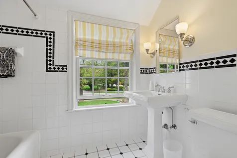 2404 Braeburn Avenue Flossmoor IL 60422