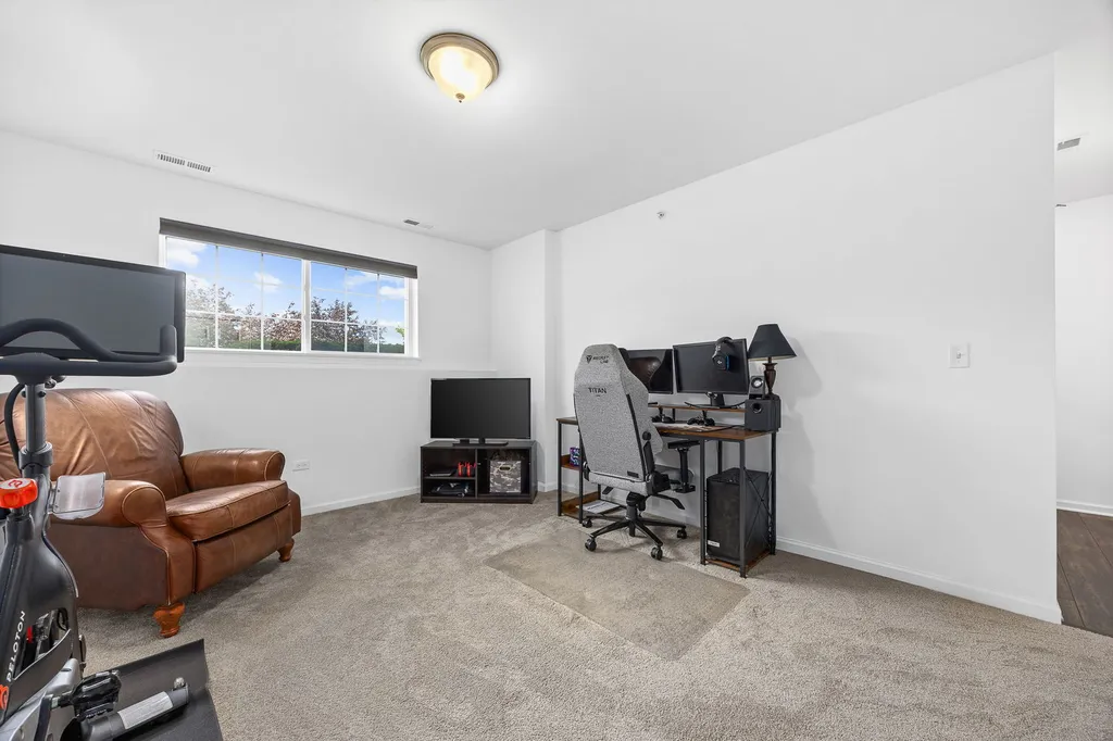4467 Monroe Court Naperville IL 60564