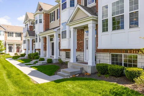 4467 Monroe Court Naperville IL 60564