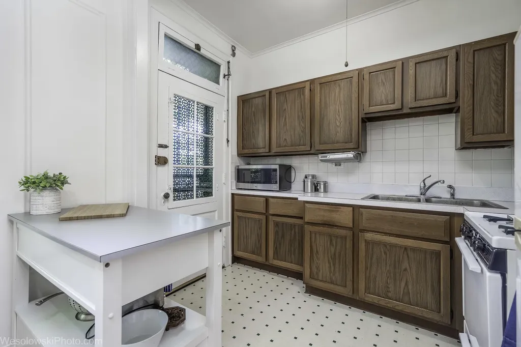 1522 East 59th Street Chicago IL 60637