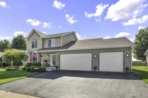 531 Meadow Lane Hinckley IL 60520