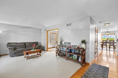 531 Meadow Lane Hinckley IL 60520