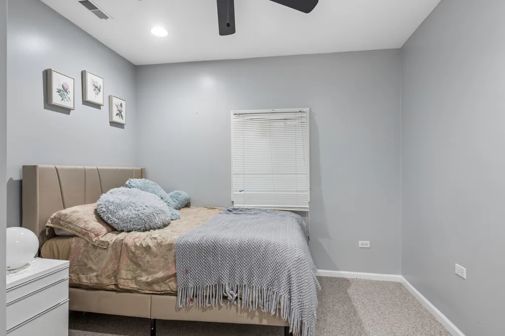 2207 Leverenz Road Naperville IL 60564