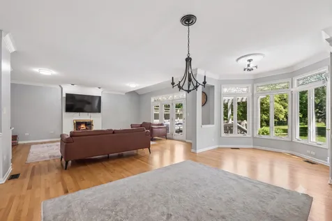 2207 Leverenz Road Naperville IL 60564