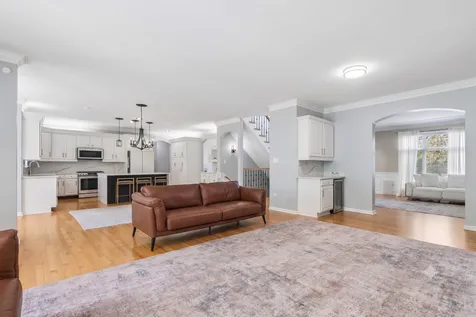 2207 Leverenz Road Naperville IL 60564