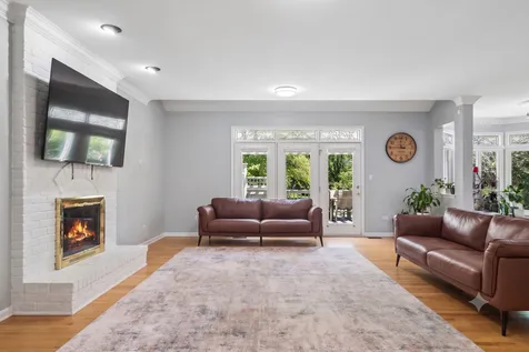 2207 Leverenz Road Naperville IL 60564