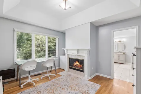 2207 Leverenz Road Naperville IL 60564