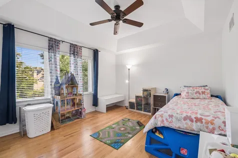 2207 Leverenz Road Naperville IL 60564