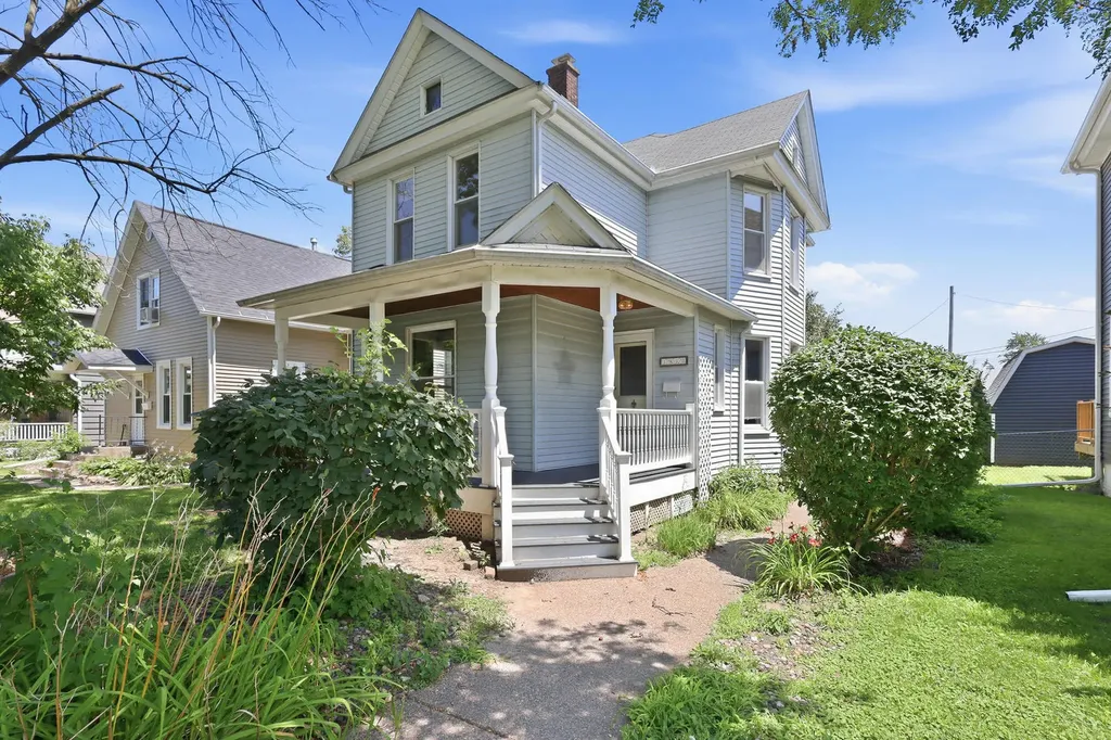 1810 15 Street Moline IL 61265