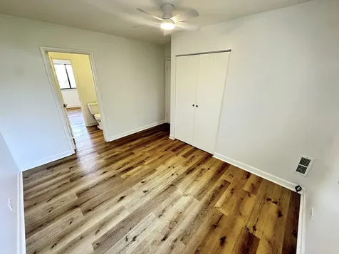 811 Shawnee Trail Roselle IL 60172