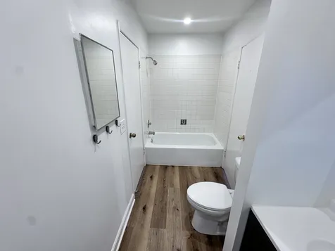 811 Shawnee Trail Roselle IL 60172