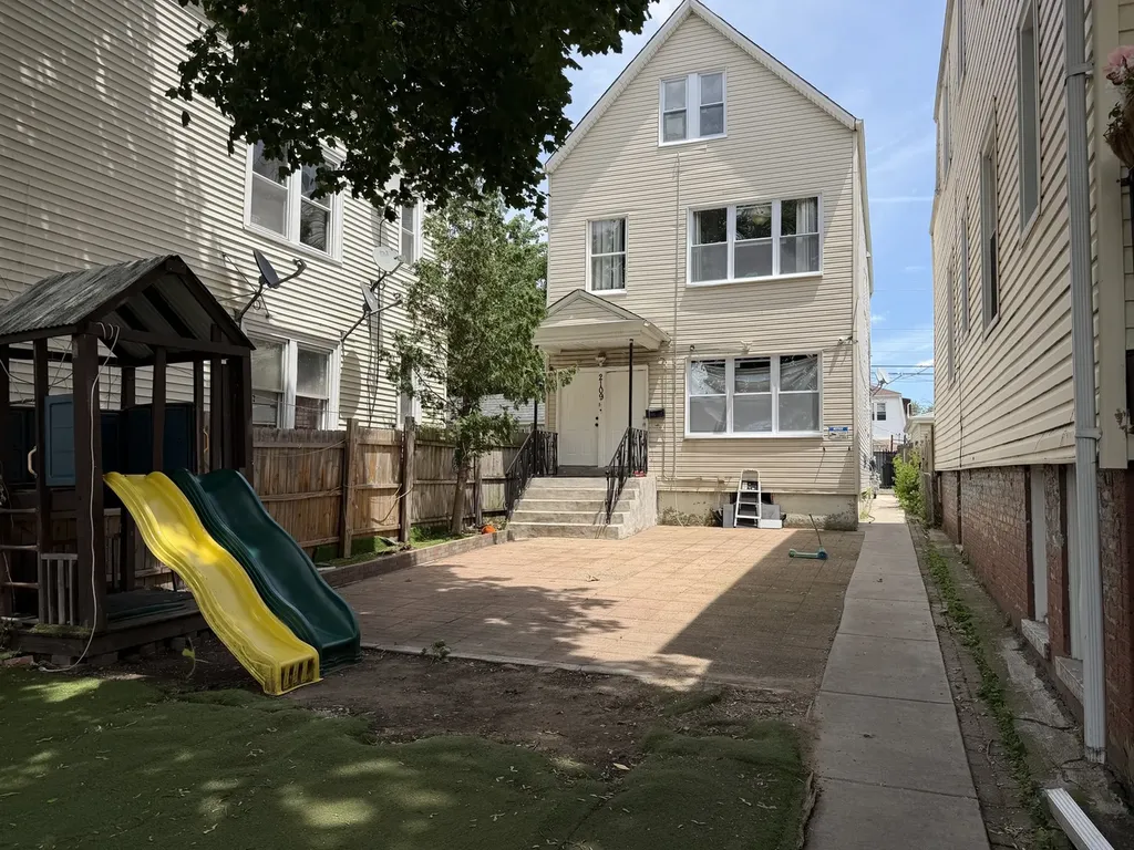 2109 North Lorel Avenue Chicago IL 60639