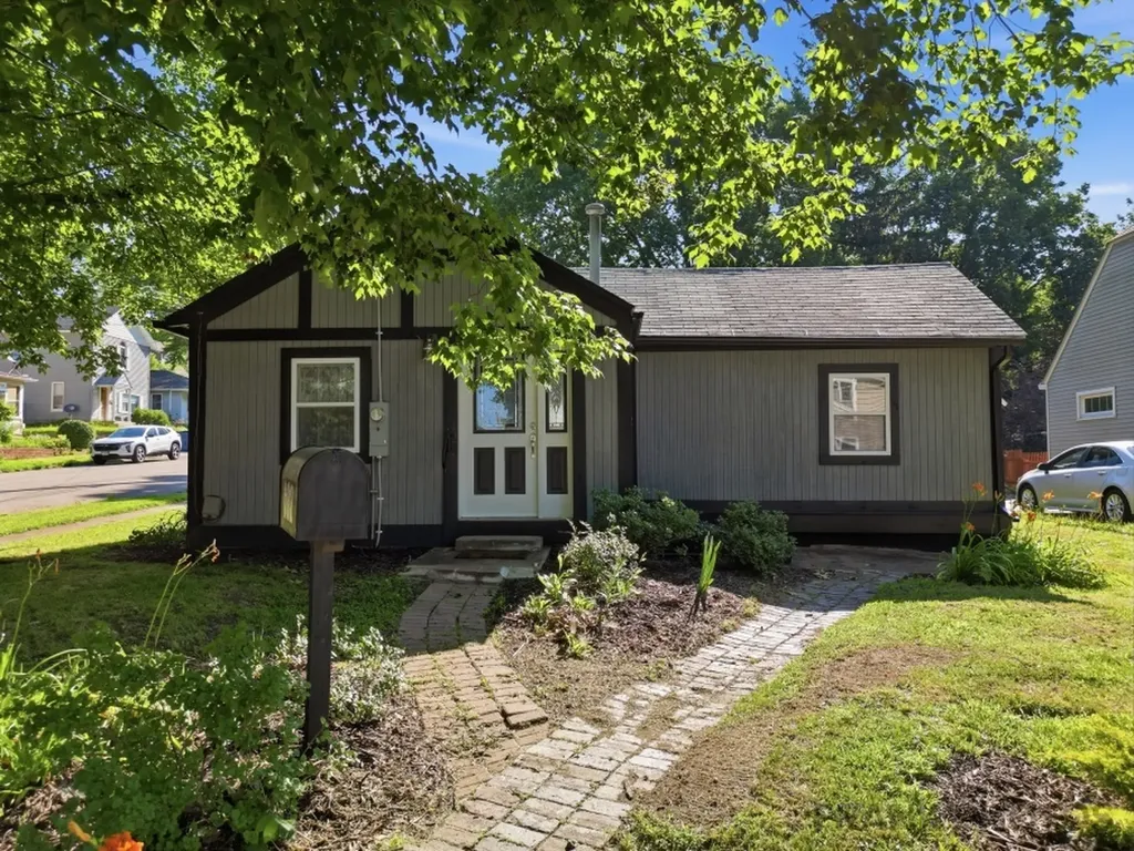602 South Ottawa Avenue Dixon IL 61021