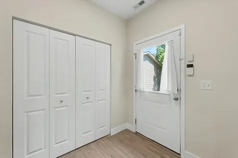 2014 Winchester Drive Champaign IL 61821