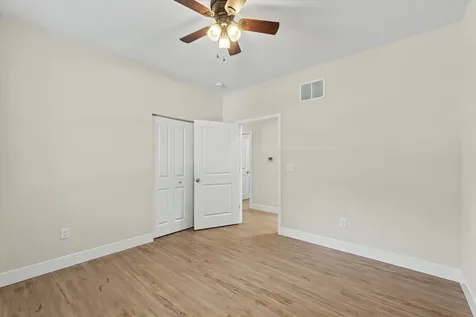 2014 Winchester Drive Champaign IL 61821