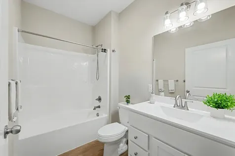 2014 Winchester Drive Champaign IL 61821