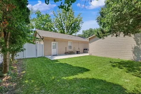 2014 Winchester Drive Champaign IL 61821