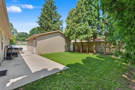 2014 Winchester Drive Champaign IL 61821
