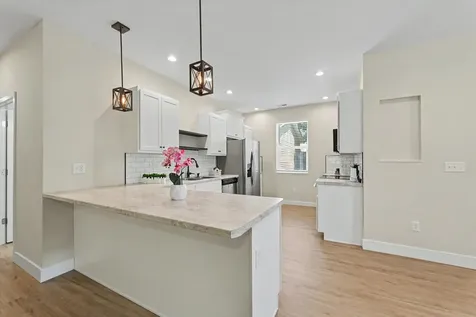 2014 Winchester Drive Champaign IL 61821
