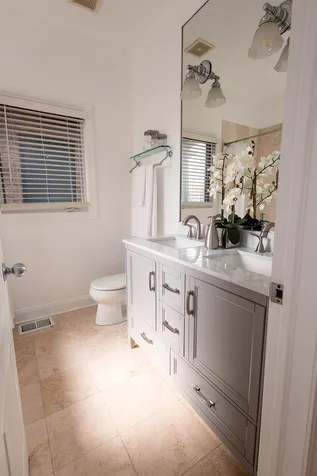 3056 North Paulina Street Chicago IL 60657