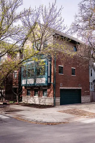 3056 North Paulina Street Chicago IL 60657