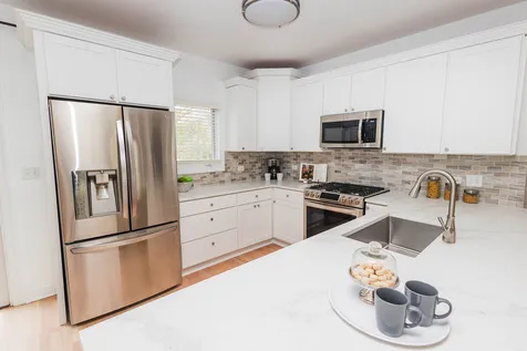 3056 North Paulina Street Chicago IL 60657