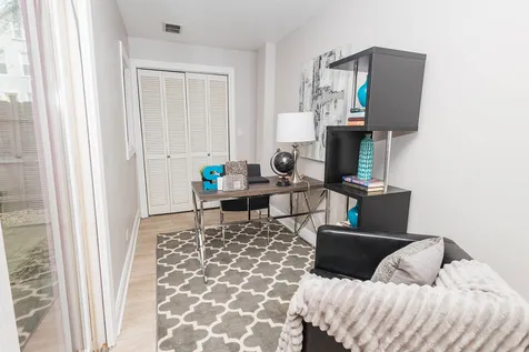 3056 North Paulina Street Chicago IL 60657