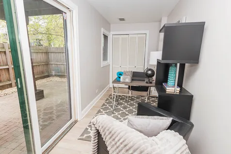 3056 North Paulina Street Chicago IL 60657