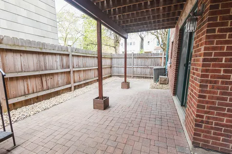 3056 North Paulina Street Chicago IL 60657