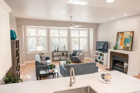 3056 North Paulina Street Chicago IL 60657