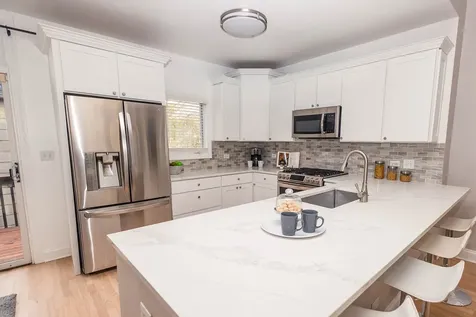 3056 North Paulina Street Chicago IL 60657
