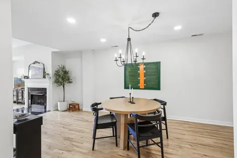 1515 North Wells Street Chicago IL 60610