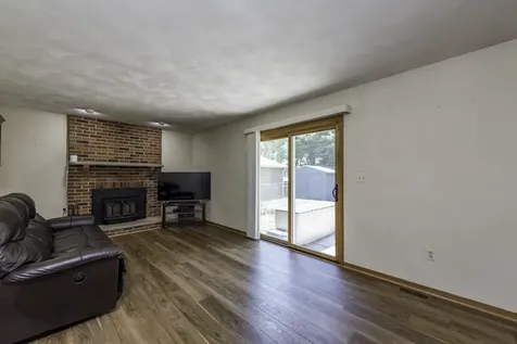 512 Cavin Avenue Winthrop Harbor IL 60096