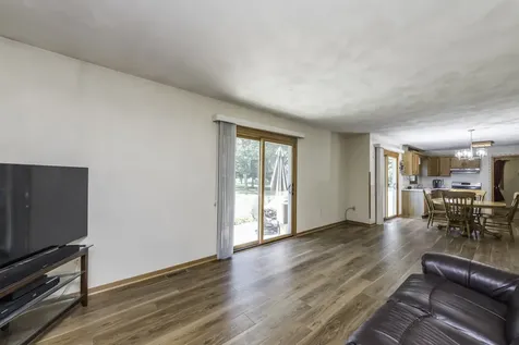 512 Cavin Avenue Winthrop Harbor IL 60096