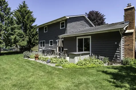 512 Cavin Avenue Winthrop Harbor IL 60096