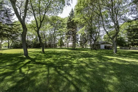 512 Cavin Avenue Winthrop Harbor IL 60096