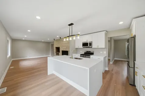 27637 Vista Lane Barrington IL 60010