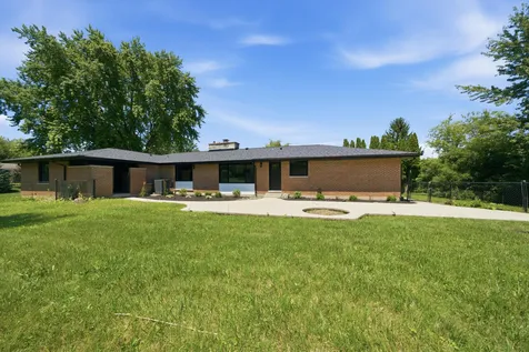 27637 Vista Lane Barrington IL 60010