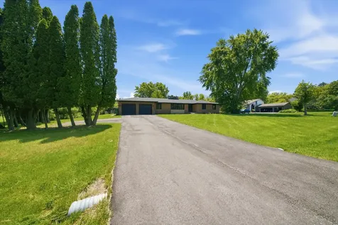 27637 Vista Lane Barrington IL 60010
