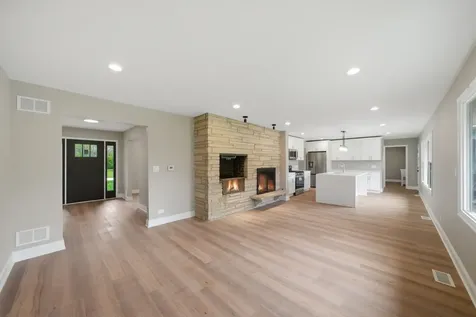 27637 Vista Lane Barrington IL 60010